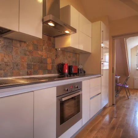 Guest house & Malo More 4*